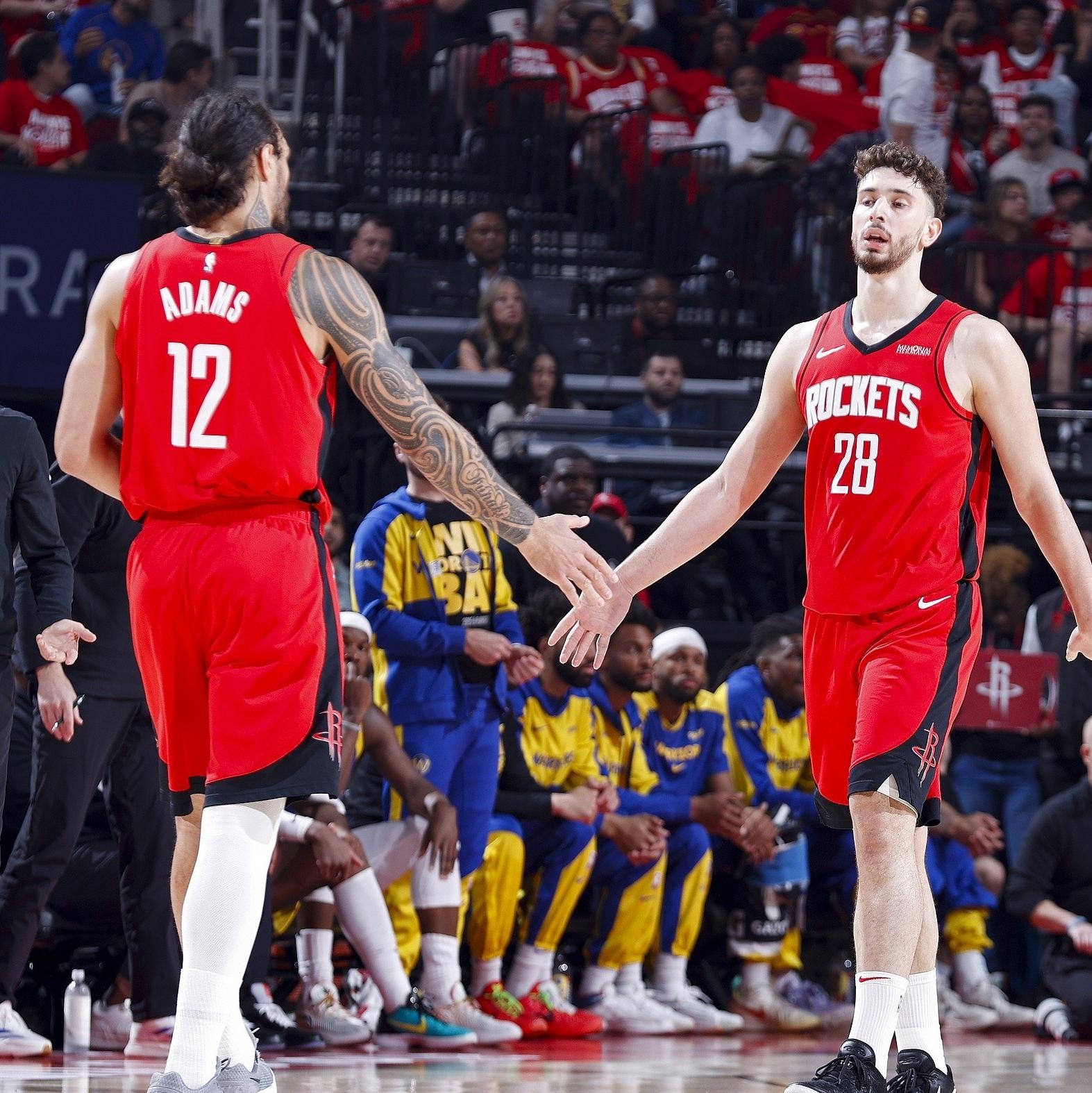 休斯敦火箭关键时刻单刀错失,志在NBA总决赛名次提升,话题不断,身体对抗强度拉满的简单介绍 休斯敦火箭关键时刻单刀错失,志在NBA总决赛名次提升,话题不断,身体对抗强度拉满的简单介绍